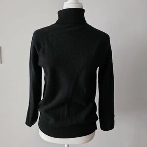 100% Wool Black Basic Turtleneck Sweater M